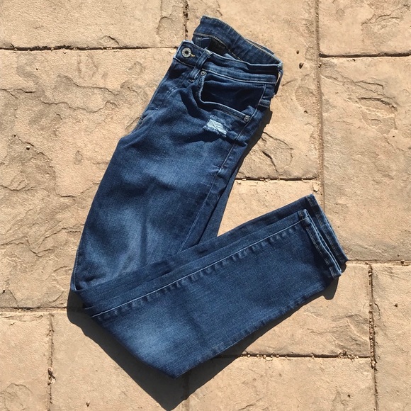 ⚜️ H&M Distressed Stretch Skinny Jeans - Picture 1 of 5